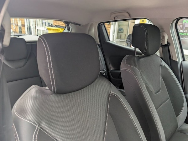 Used Renault Clio 2017 for sale - 75554053: Photo 32