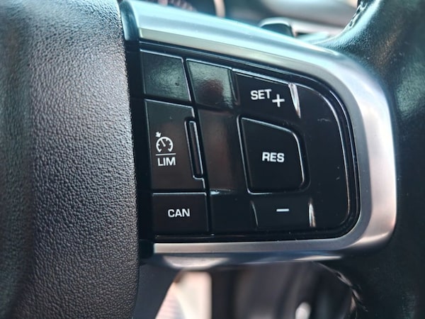 Used Land Rover Discovery Sport 2015 for sale - 76210202: Photo 19