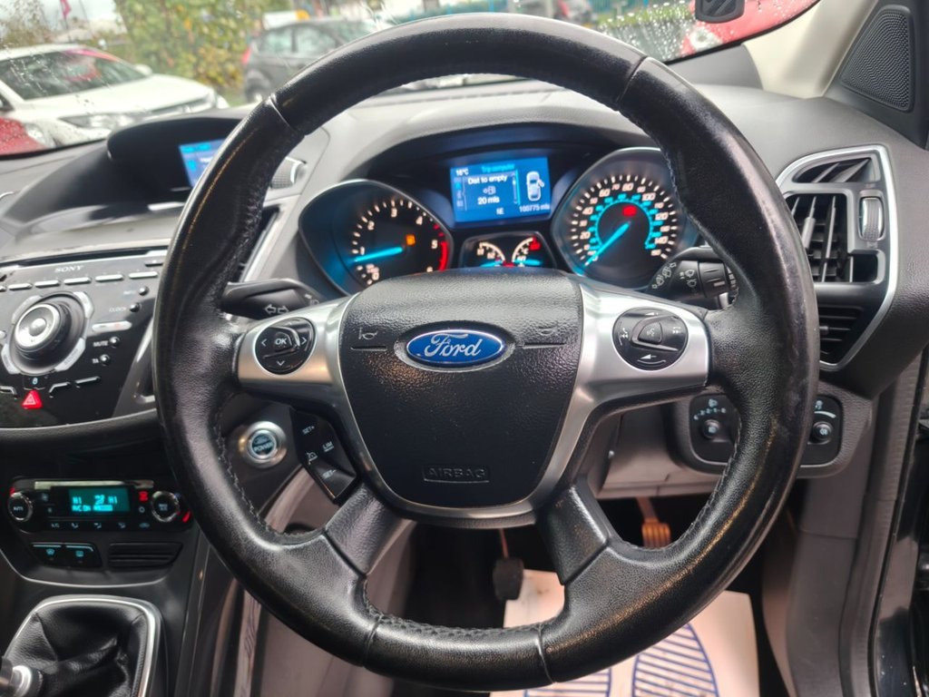 Used Ford Kuga 2013 for sale - 76168526: Photo 16