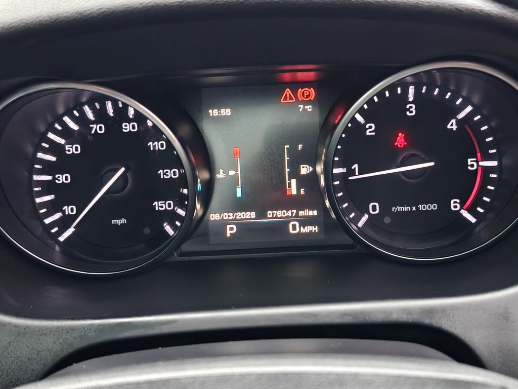 Used Land Rover Discovery Sport 2015 for sale - 77780647: Photo 17