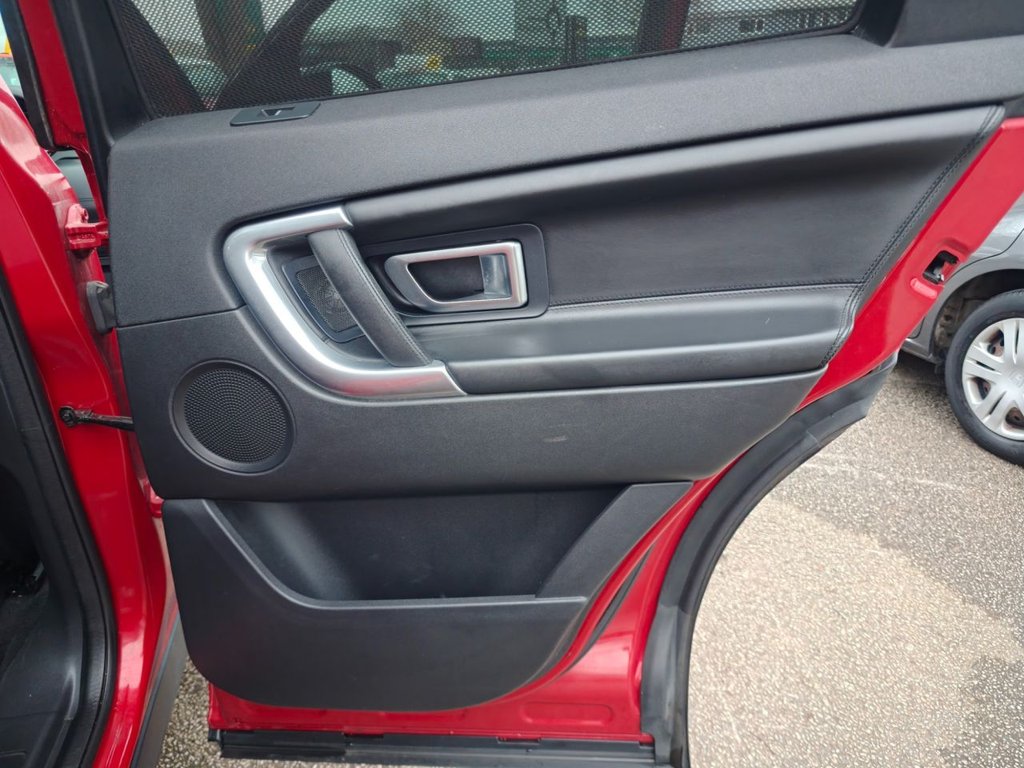 Used Land Rover Discovery Sport 2015 for sale - 77780647: Photo 28