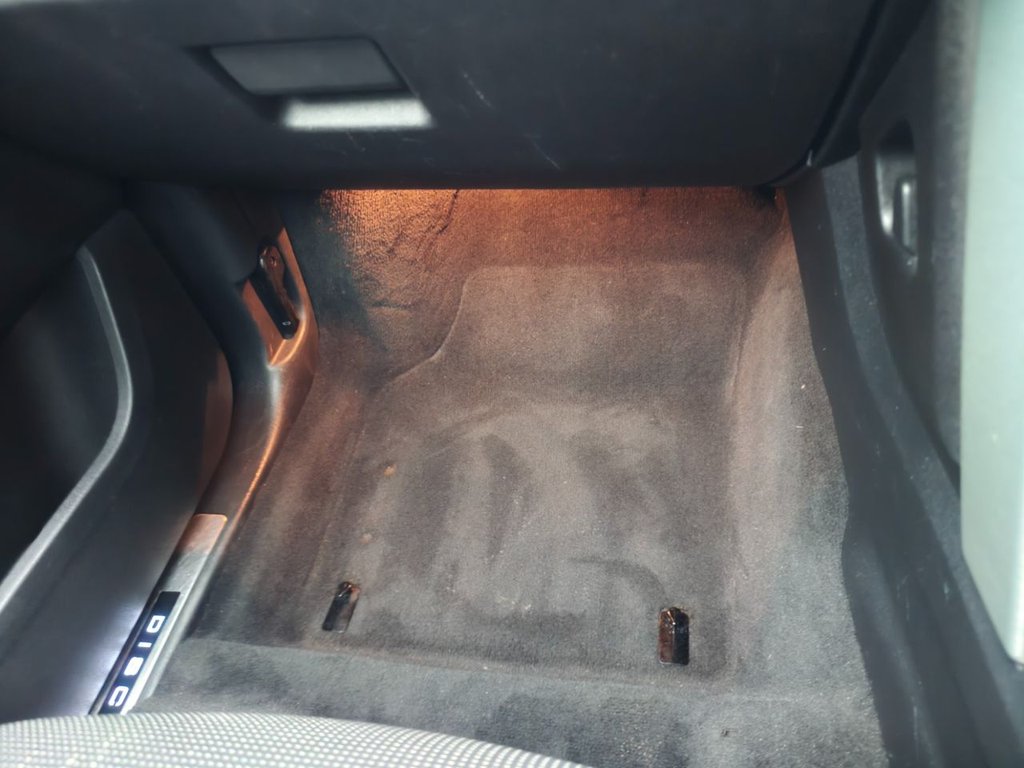 Used Land Rover Discovery Sport 2015 for sale - 77780647: Photo 46