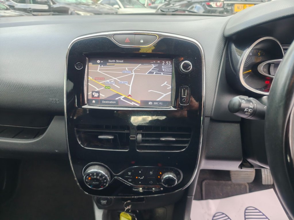 Used Renault Clio 2015 for sale - 77667055: Photo 16