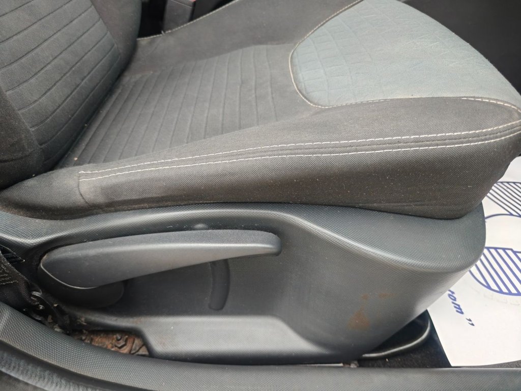 Used Renault Clio 2015 for sale - 77667055: Photo 21