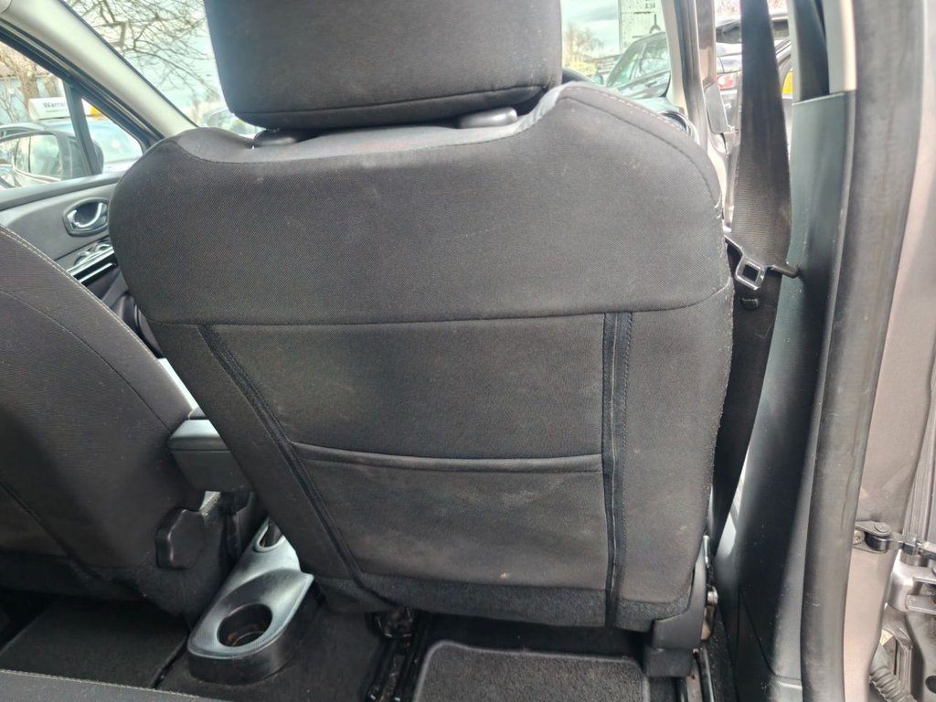 Used Renault Clio 2015 for sale - 77667055: Photo 31