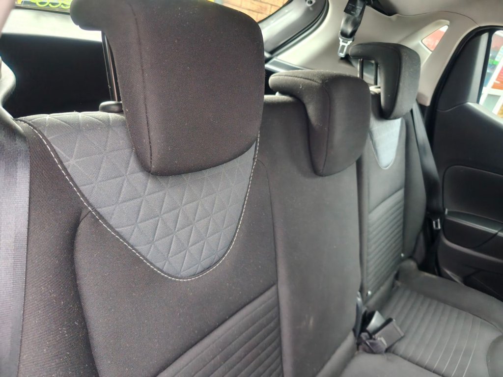 Used Renault Clio 2015 for sale - 77667055: Photo 35