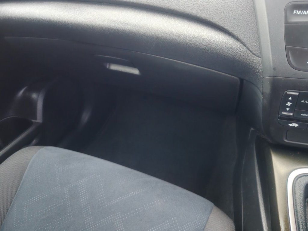 Used Honda Civic 2013 for sale - 77884989: Photo 18