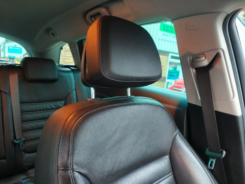 Used Vauxhall Insignia 2015 for sale - 76724909: Photo 30