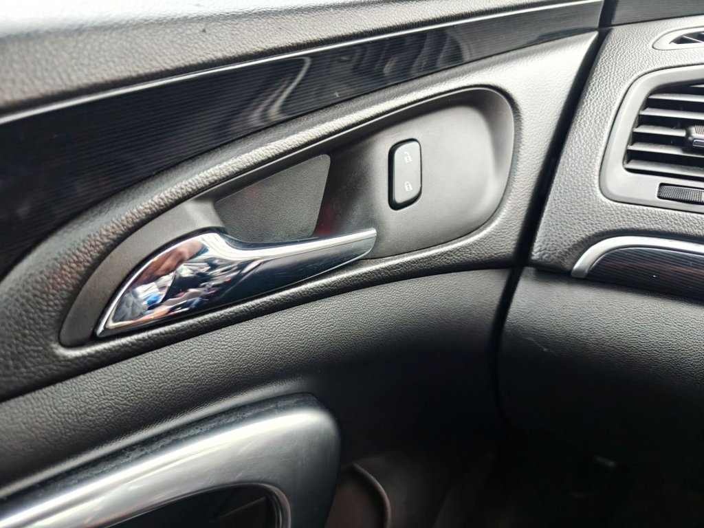 Used Vauxhall Insignia 2015 for sale - 76724909: Photo 47