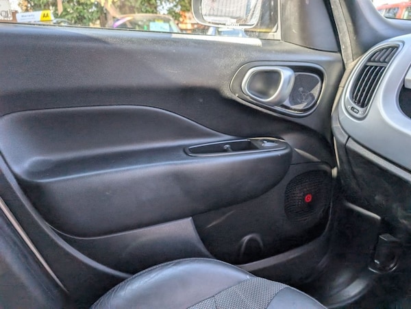 Used Fiat 500L 2014 for sale - 74318722: Photo 19