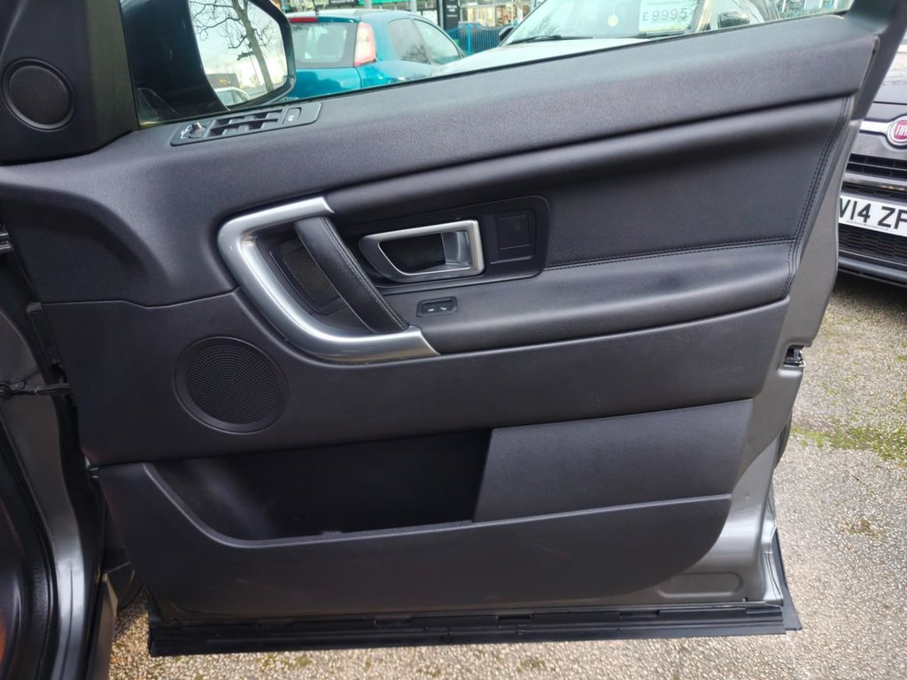 Used Land Rover Discovery Sport 2015 for sale - 77725707: Photo 24