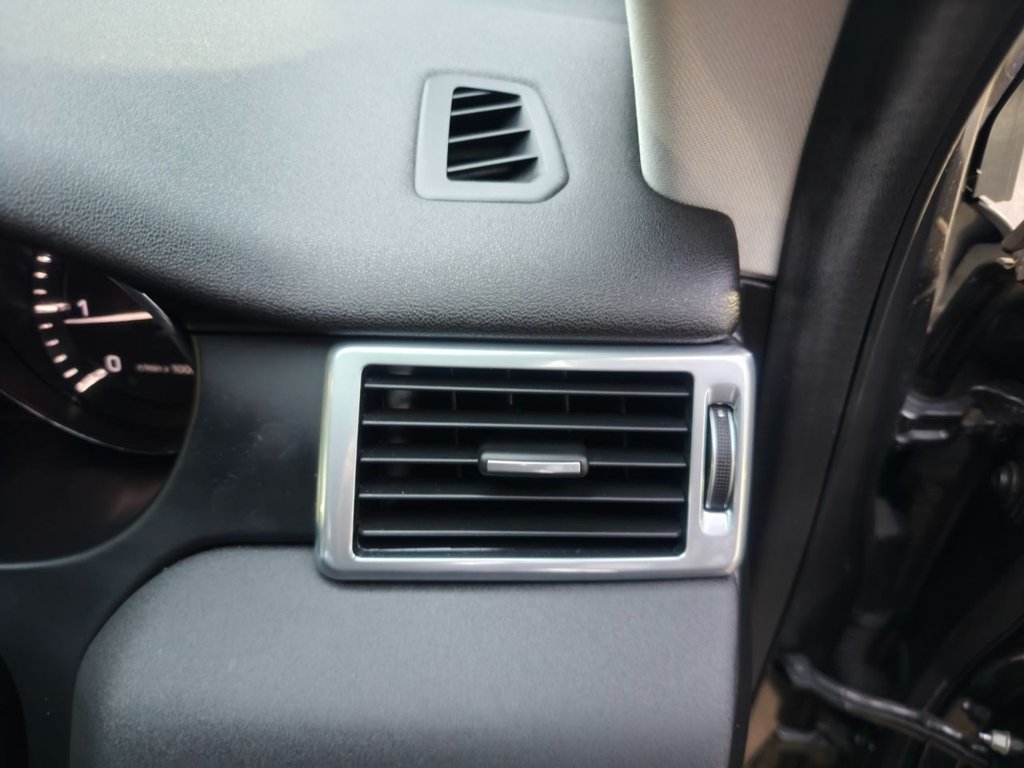 Used Land Rover Discovery Sport 2015 for sale - 77725707: Photo 39