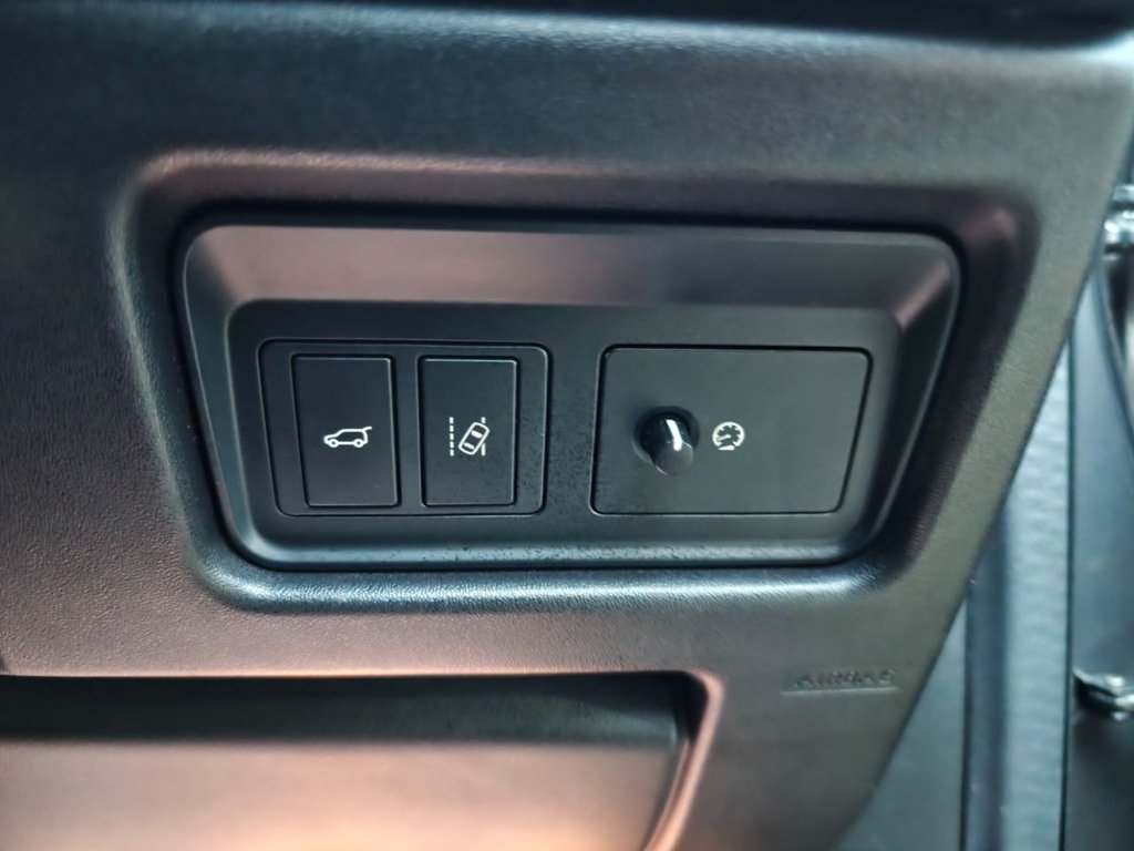 Used Land Rover Discovery Sport 2015 for sale - 77725707: Photo 49