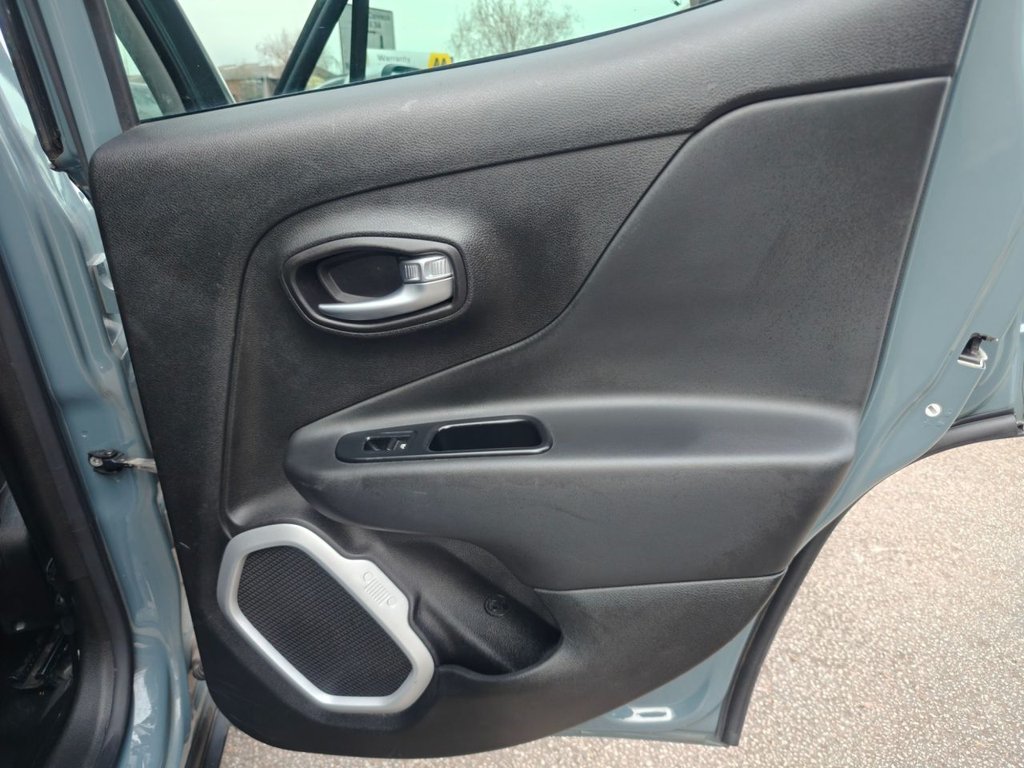 Used Jeep Renegade 2015 for sale - 78117476: Photo 34