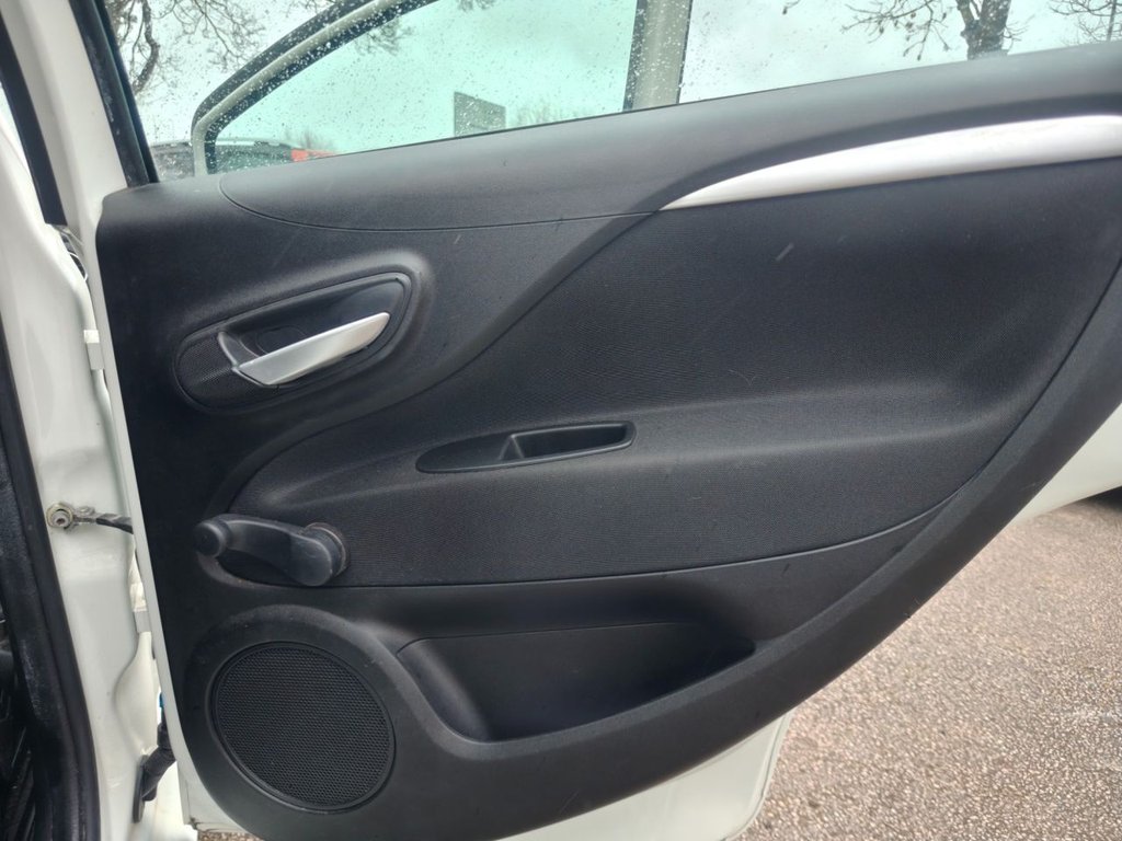 Used Fiat Punto 2013 for sale - 77849974: Photo 22