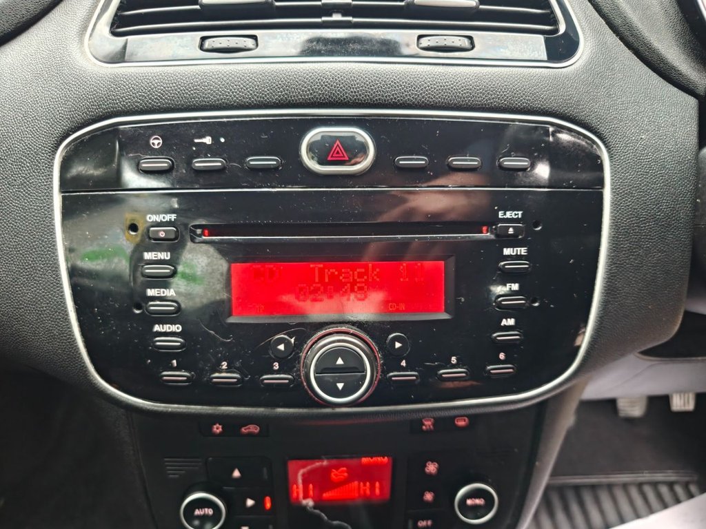 Used Fiat Punto 2013 for sale - 77849974: Photo 45