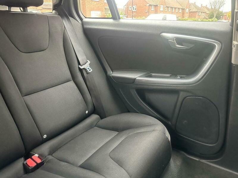 Used Volvo V60 2013 for sale - 76879486: Photo 19