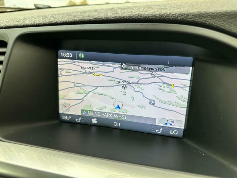 Used Volvo V60 2013 for sale - 76879486: Photo 44