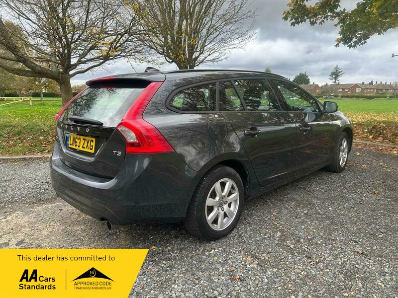 Used Volvo V60 2013 for sale - 76947149: Photo 10