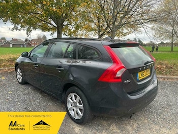 Used Volvo V60 2013 for sale - 76947149: Photo