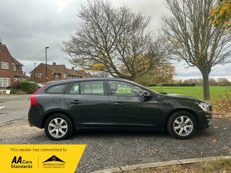 Used Volvo V60 2013 for sale - 76947149: Photo 8