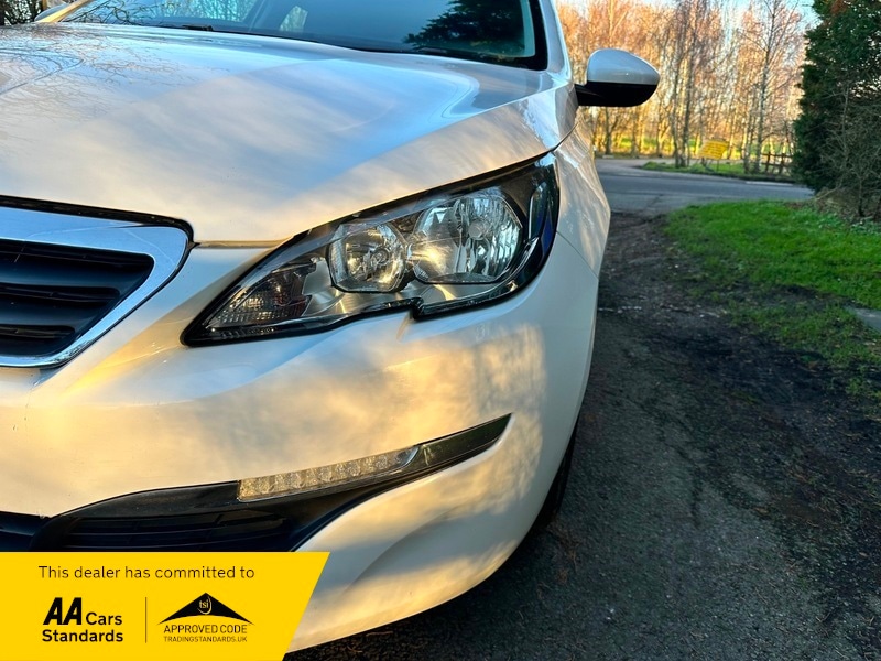 Used Peugeot 308 2014 for sale - 76947171: Photo 18