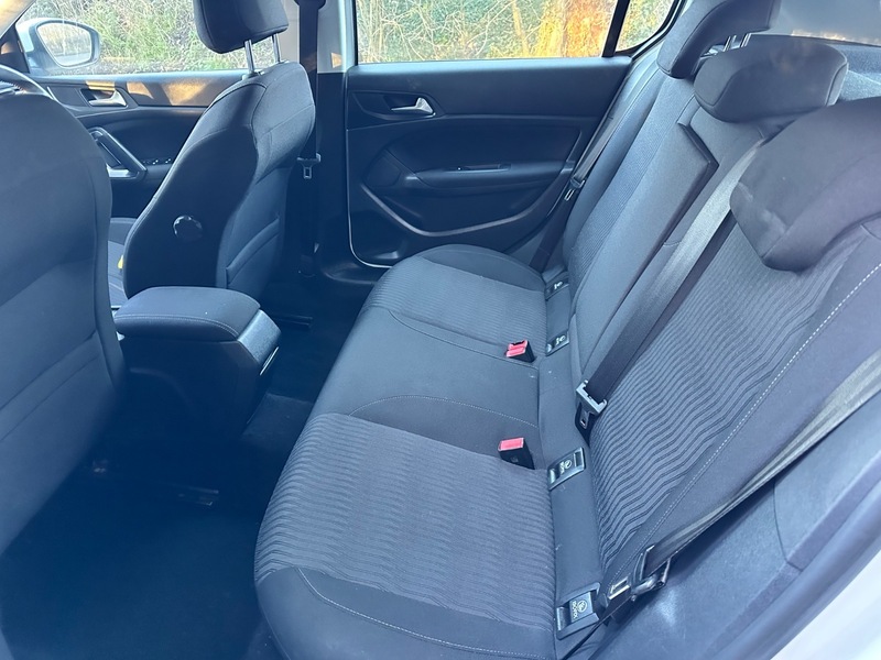 Used Peugeot 308 2014 for sale - 76947171: Photo 28