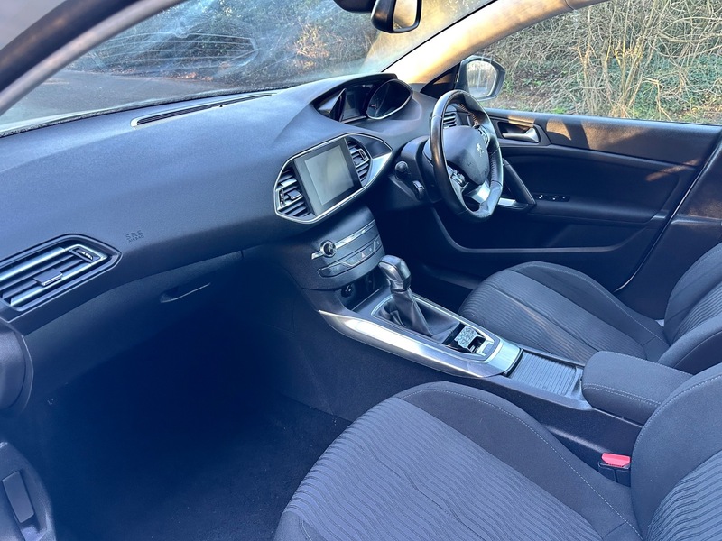 Used Peugeot 308 2014 for sale - 76947171: Photo 29