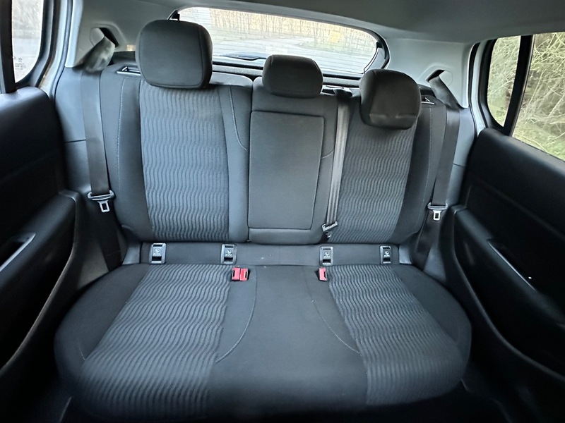 Used Peugeot 308 2014 for sale - 76947171: Photo 31