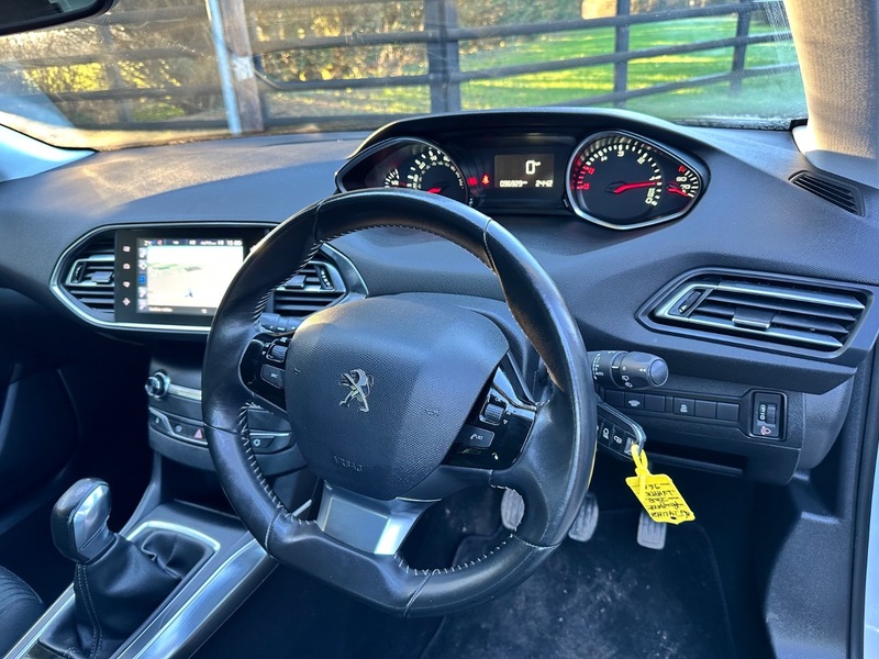 Used Peugeot 308 2014 for sale - 76947171: Photo 35