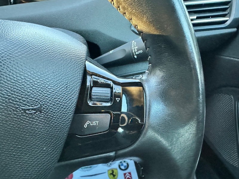 Used Peugeot 308 2014 for sale - 76947171: Photo 41