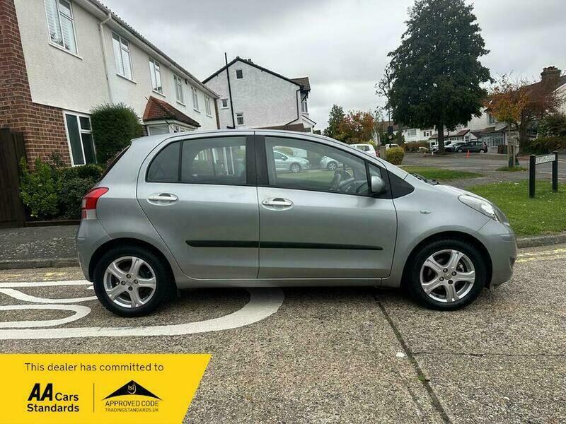 Used Toyota Yaris 2010 for sale - 76879418: Photo 10