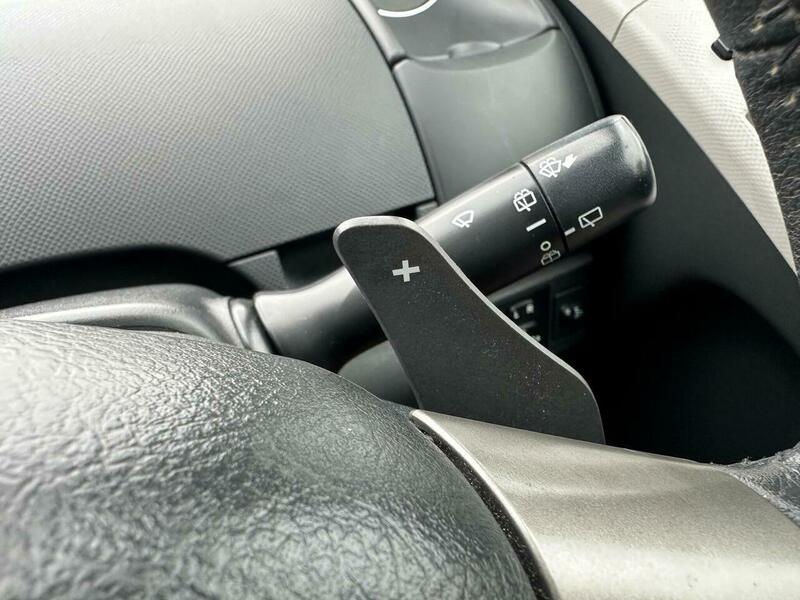 Used Toyota Yaris 2010 for sale - 76879418: Photo 31