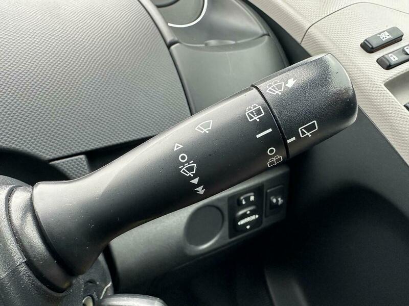 Used Toyota Yaris 2010 for sale - 76879418: Photo 33