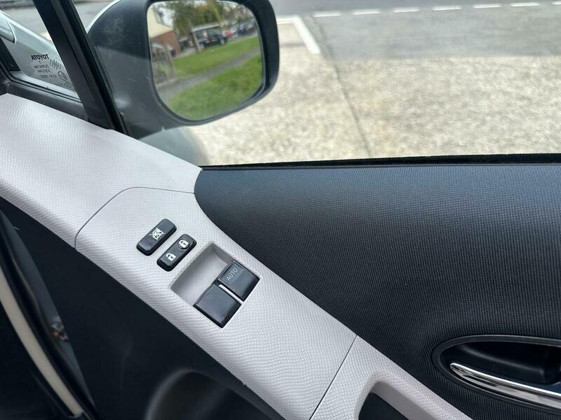 Used Toyota Yaris 2010 for sale - 76879418: Photo 36