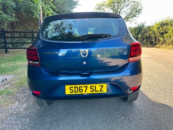 Used Dacia Sandero 2017 for sale - 76947164: Photo