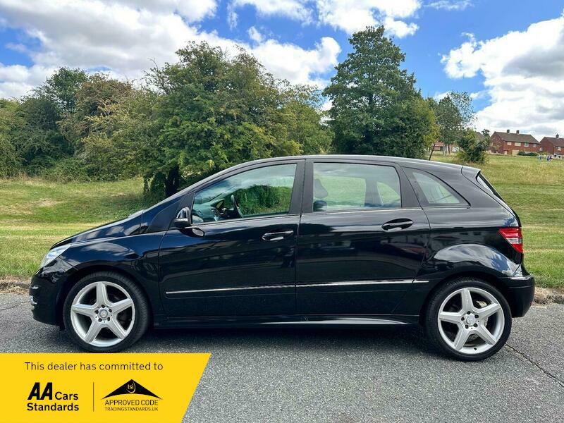 Used Mercedes-Benz B Class 2011 for sale - 76879485: Photo 10