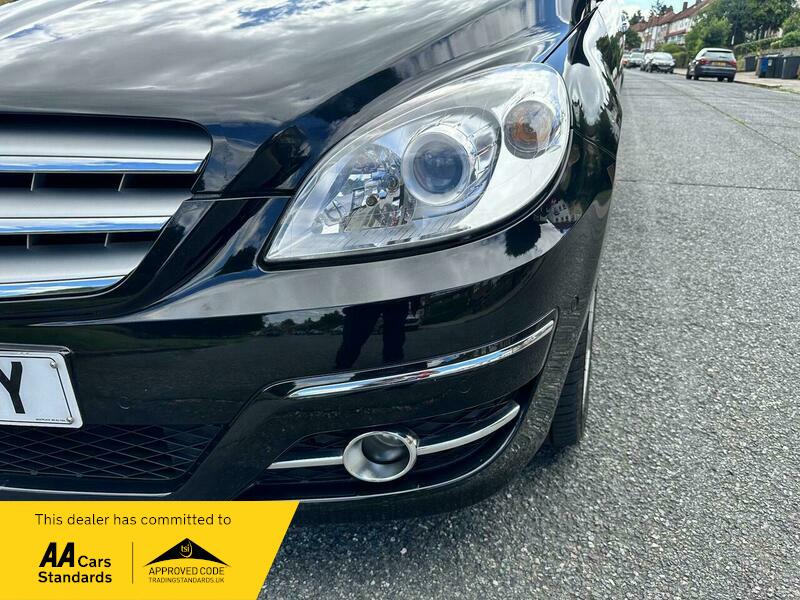 Used Mercedes-Benz B Class 2011 for sale - 76879485: Photo 11