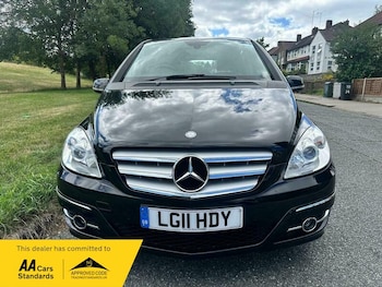 Used Mercedes-Benz B Class 2011 for sale - 76879485: Photo