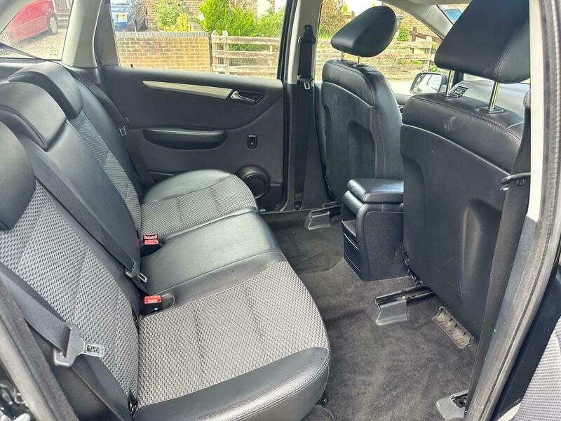 Used Mercedes-Benz B Class 2011 for sale - 76879485: Photo 25