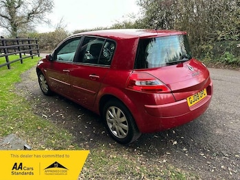 Used Renault Megane 2008 for sale - 76409141: Photo