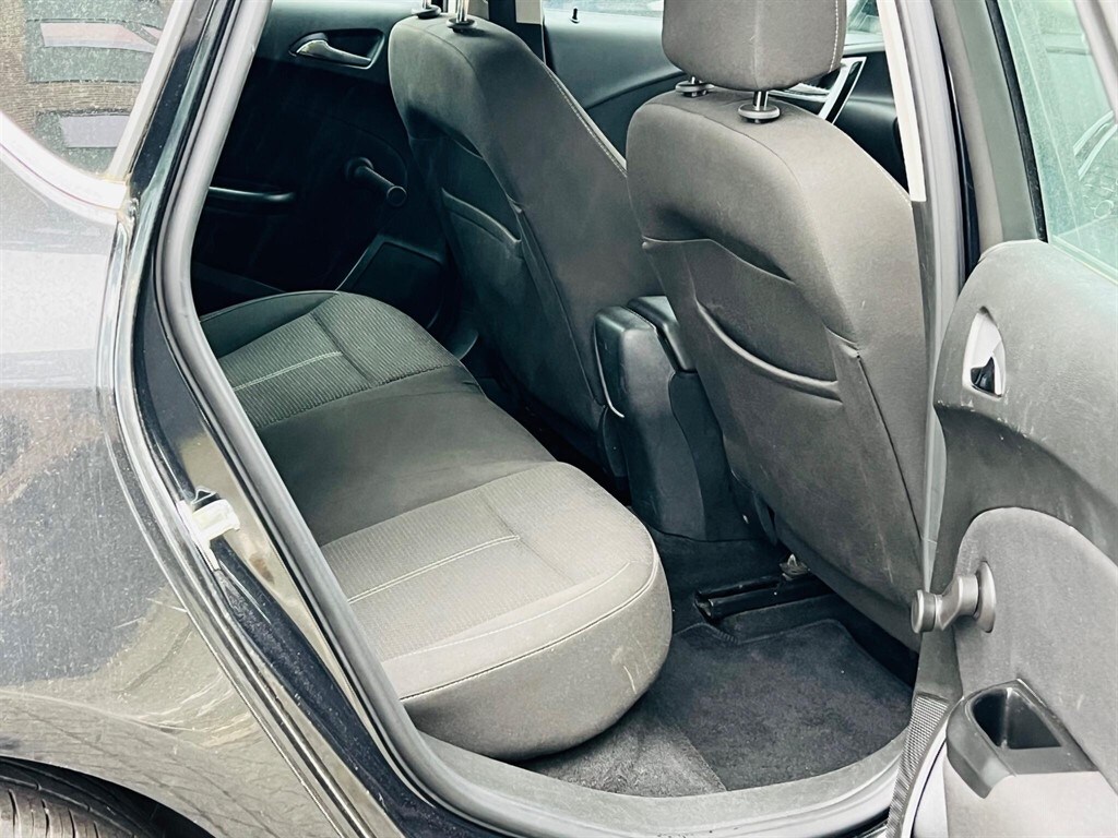 Used Vauxhall Astra 2013 for sale - 78042409: Photo 18