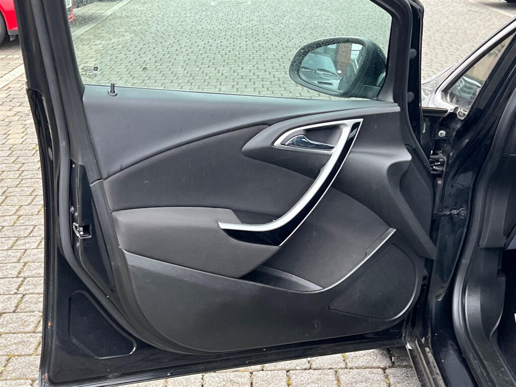 Used Vauxhall Astra 2013 for sale - 78042409: Photo 38