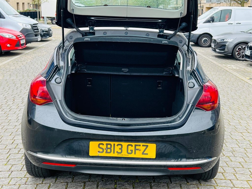 Used Vauxhall Astra 2013 for sale - 78042409: Photo 44