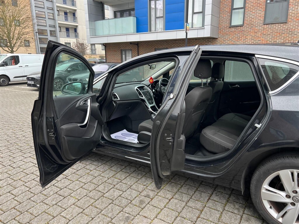 Used Vauxhall Astra 2013 for sale - 78042409: Photo 51