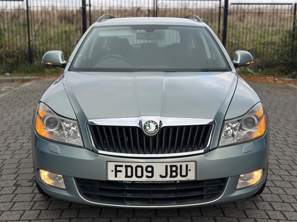 Used Skoda Octavia 2009 for sale - 76540203: Photo 2