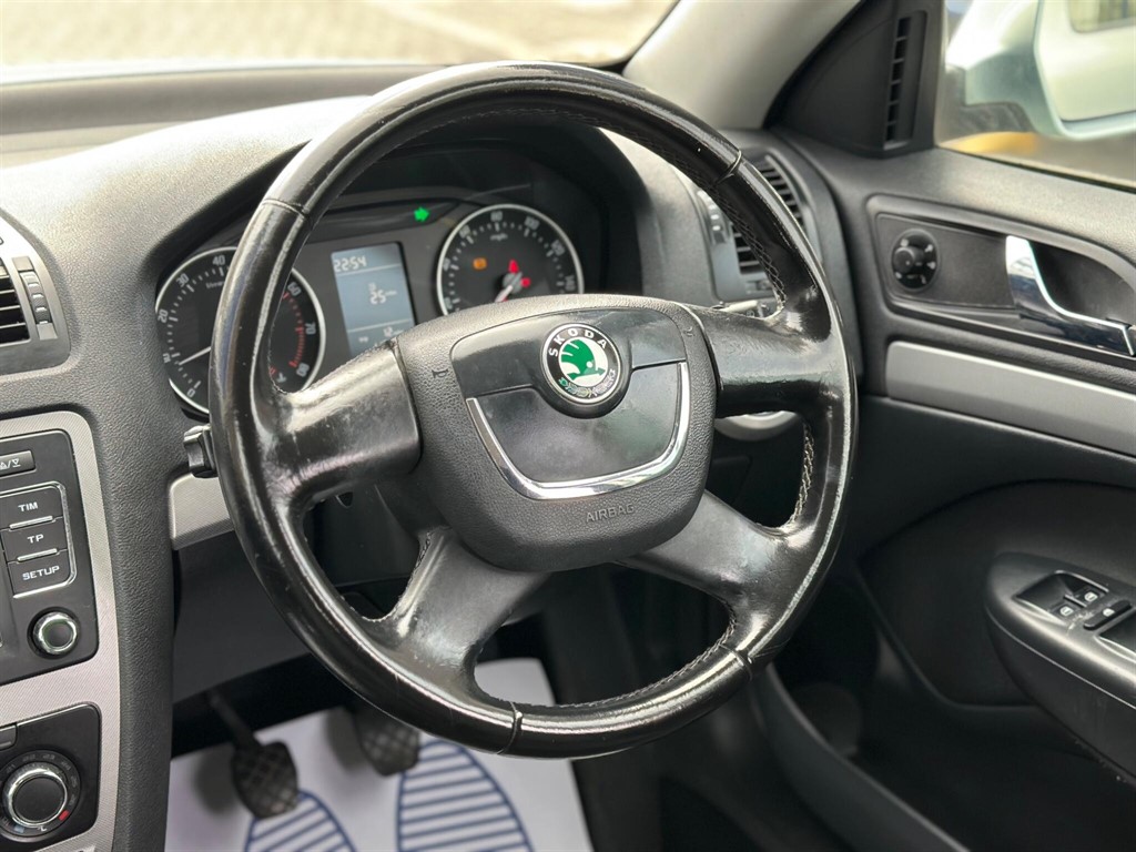 Used Skoda Octavia 2009 for sale - 76540203: Photo 69