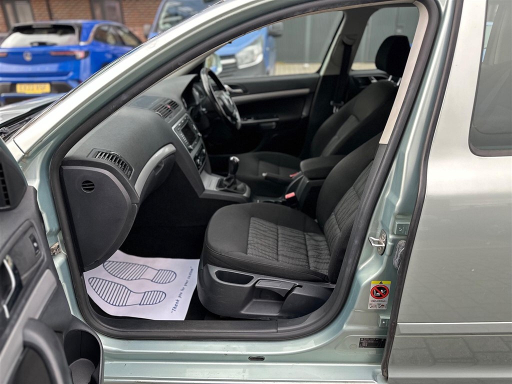 Used Skoda Octavia 2009 for sale - 76540203: Photo 74