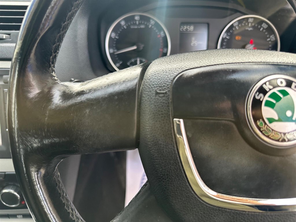 Used Skoda Octavia 2009 for sale - 76540203: Photo 89