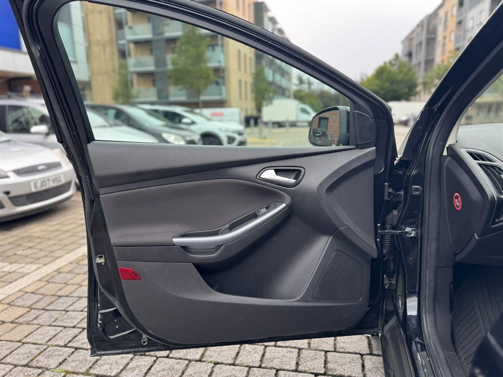 Used Ford Focus 2012 for sale - 76067228: Photo 23